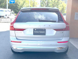 当店の認定中古車(VOLVO APPROVED CAR)はメーカー基準の車齢・走行に応じた内外装・機関の176項目もの項目に厳密な点検を実施。すべての基準を満たした自信を持ってお届けする中古車です。