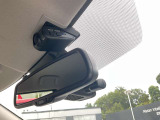 【日産オリジナルドライブレコーダー(フロント+室内)】車室内カメラで車内および車側面を撮影。走行中の幅寄せ対策や後方撮影にも対応しております。