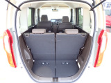 ◆定員乗車時のカーゴルームです。普段のお買い物の荷物やたくさんの収納が可能です。