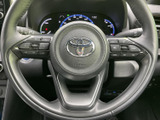 握りやすいステアリングは、運転操作をスムーズにします。快適なドライビングをサポートする設計です。