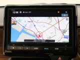 【純正8インチナビ】使いやすいナビ操作にオーディオ機能も充実!Bluetooth接続で運転中のハンズフリー電話や好みの音楽を車内に流す事が出来ます。ラインナップや車種に応じて豊富な機能が使用可能♪