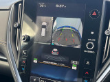 【マルチテレインモニター】車のフロントやサイドのカメラ画像を同時にモニター表示することで、悪路や狭い道を走行時でも周囲の状況確認ができ安心!本格SUVにうれしい装備です♪