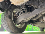 お車を安心してお乗りいただく為には、足回りの定期点検が欠かせません。サービスサポート(有償保証)では無料点検もご提供しており、安心のカーライフをお過ごしいただけるサポート体制が整っています。