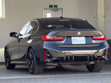 この度は弊社認定中古車をご覧いただき誠にありがとうございます。弊社はBMW 正規ディーラーですので遠方のお客様も安心してご購入下さい。ご不明な点がございましたらお気軽にお申し付けください。