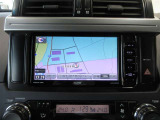 ナビは純正品。フルセグテレビ・CD・DVD・Bluetooth・SDオーディオ対応。