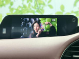 停車中にテレビ番組を視聴できるので、待ち時間も有効活用できます。ニュースやドラマを楽しんで、リラックスした時間を過ごしましょう。