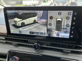 日産の最新技術! 3Dモニターで周りの障害物を見ることができます。