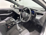 高いホールド性で運転姿勢が安定します。長距離ドライブでも疲れにくいのが魅力です。快適なドライビングライフをお送りください♪