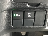 パーキングセンサー、横滑り抑制機能搭載。駐車時の障害物検知や滑りやすい路面での車両安定性を高め、安全運転をサポートします。