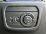 オートライトを標準装備しております。