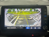 バックでの駐車が苦手な方や運転にあまり自信のない方でも後方の視界をしっかりサポート。安心して車庫入れが出来るバックカメラを装備しています!