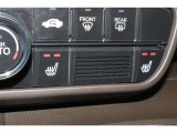 シートヒーター装備付き車!!座席に埋め込まれた電熱線によりシートを暖めることが出来る装備で、温められたシートは、寒い冬には最適です!!