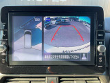 車を真上から見下ろしているかのように周囲の状況を把握して安心して駐車が行えるアラウンドビューモニターが付いています