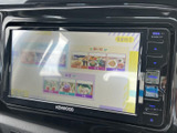 停車中には、TVや映像コンテンツをお楽しみいただけます。長距離移動のお供に最適です。