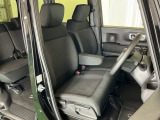 当車両は、次のお客様に気持ちよくお乗りいただくため、専門スタッフによる【徹底シートクリーニング】を施工済みです!