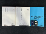 スマートキーは鍵をバッグに入れたままでもドアロックの開閉やエンジンのON・OFFができます。夜間や雨の日も鍵を探さなくて良いので便利です。
