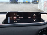 使いやすいインターフェースのナビ・オーディオシステム。快適なドライブをサポートします。スマートフォン連携機能も搭載し、便利にご利用いただけます。