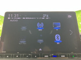お好みの音楽をクリアな音質で楽しめます。様々なソースに対応し、車内でのエンターテイメントを豊かに彩ります。快適なドライブに。
