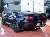 Z06と同じワイドボディや足回りの設計がされたNAモデル。