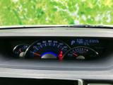 視認性の高いメーター類は、運転に必要な情報を的確にドライバーへ伝えます。運転状況を常に把握でき、安全運転をサポートします。一目で情報が確認できます。