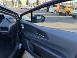 展示されているお車は全台1年間のトヨタロングラン保証が付いて参ります。最長3年間の保証をお付けすることも可能ですので、どのエリアに住むお客様でも安心して保証をお受けすることができます!