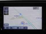 直感的に操作出来るナビゲーションを搭載。ルート案内が分かりやすく、運転中のストレスを軽減します。目的地までスムーズに導いてくれる、実用性の高い装備です。