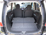 シートを倒せば更なるスペース