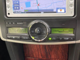 【オートエアコン】一度お好みの温度に設定すれば、車内の温度を検知し風量や温度を自動で調整。暑い&hellip;寒い&hellip;と何度もスイッチ操作をする必要はありません。快適な車内空間には必須の機能ですね♪