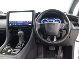 運転席廻りです。