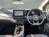 前席内装の全体像です。是非実車をご覧にお越し頂き実際にお座りください。
