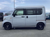 現車を見に来れないお客様には、車両状態の詳しい情報をお電話・メールにてご連絡致しております。スマートフォン、パソコンがあればリアルタイムでの対面にて映像で確認・対応もできます!