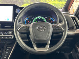 【純正革巻きステアリング】上質な革を使用することで、手にしっかり馴染みとても運転しやすいハンドルです♪