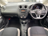 ノートの運転席周りの画像です。