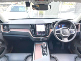 XC60 プラグインハイブリッド入荷!エアサスペンションなど快適装備盛りだくさん♪もちろんボルボが世界に誇る安全機能も多数装備されております。