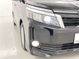 フォグランプ装着車です。暗い夜道の車両前方を明るく照らします