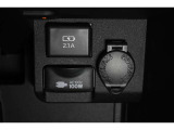 USB端子ソケット装備!AC100V100Wアクセサリーコンセント装備!アクセサリーDC12Vソケット装備!