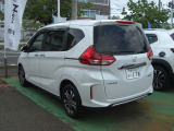 フリード 1.5 ハイブリッド クロスター 4WD 