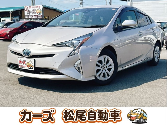 トヨタ プリウス 