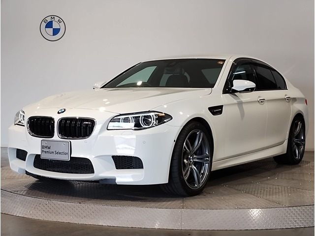 BMW M5 