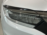 LEDヘッドライトは、点灯の瞬間から最大光量を発揮し、突然暗くなるトンネルなどでの安定感を高めます。