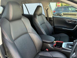 【運転席シート】
