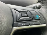 安心快適プロパイロット装備です。自動車専用道路などで前車に合わせ、アクセル、ブレーキ、車線に合わせてハンドル操作をサポート。快適ながらも追突予防にもなり安心です。