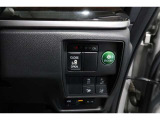 【左電動スライドドア】力を入れずにラクラクドア開閉♪左側電動スライドドア装備車両◎右側スライドドアは手動開閉です。狭い駐車場での乗り降りもラクラク♪挟み込み防止機構装備でお子様の乗り降りも安心◎