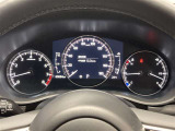 見やすいメーターレイアウトで運転をサポート!