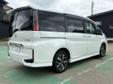 スマートキー付き!携帯しているだけでカギの開け閉めからエンジン始動までできて、キーを取り出す必要がないので楽チンです♪