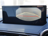 バックカメラを装備。駐車場などでの取り回しもスムーズに行っていただけます。