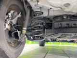 お車を安心してお乗りいただく為には、足回りの定期点検が欠かせません。サービスサポート(有償保証)では無料点検もご提供しており、安心のカーライフをお過ごしいただけるサポート体制が整っています。