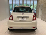 ドーナツ型のテールランプ。後方からも一目を惹く個性的なデザイン