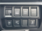 【パワーバックドア】スマートキーや運転席のボタンを押すだけでリアゲートが自動で開閉します!荷物を持っている時や、高い位置にあるバックドアを閉める際に便利な機能です♪