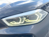 ●LEDヘッドライト:夜間走行時も良好な視界を確保し安心して運転できる高輝度LEDヘッドライトを装備!点灯速度が早く、消費電力も抑えられています。